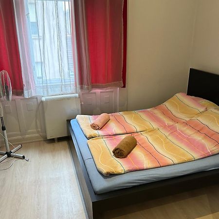 شقة Mickey'S Flat Close To Budapest Whale المظهر الخارجي الصورة